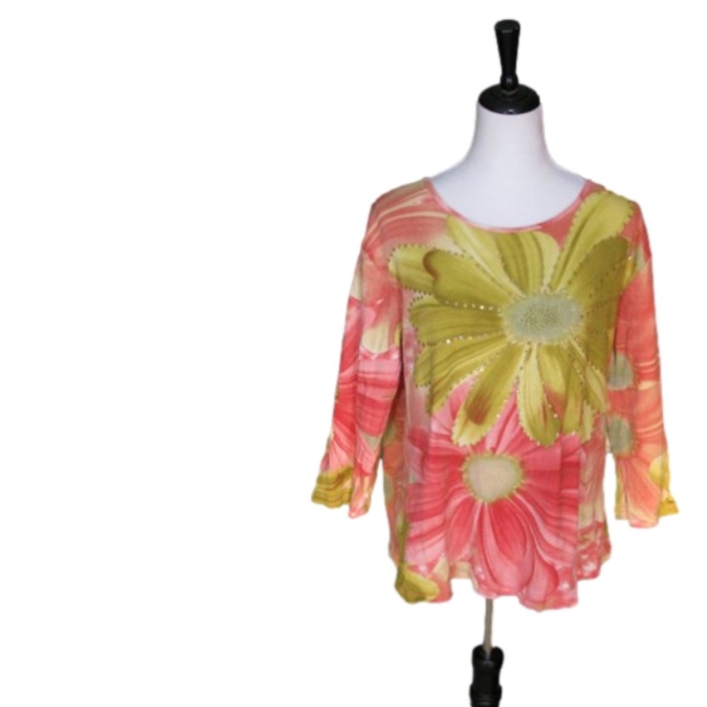 TAKE Two Clothing Co. Boho Pink/Yellow Floral Top Size Large